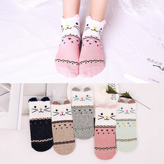 Women's Fashion Simple Cartoon Cotton Socks