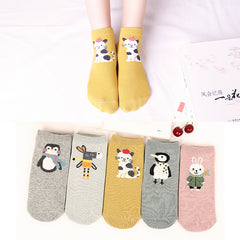 Women's Fashion Simple Cartoon Cotton Socks